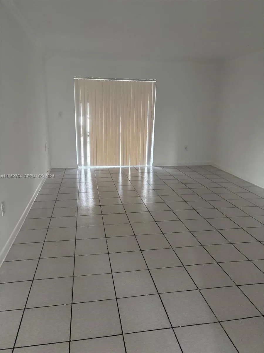 2710 W 76th St 101, Hialeah, Florida 33016, Hialeah, Florida 33016, 2 Bedrooms Bedrooms, ,1 BathroomBathrooms,Residential Lease,For Rent,2710 W 76th St 101, Hialeah, Florida 33016,A11962704