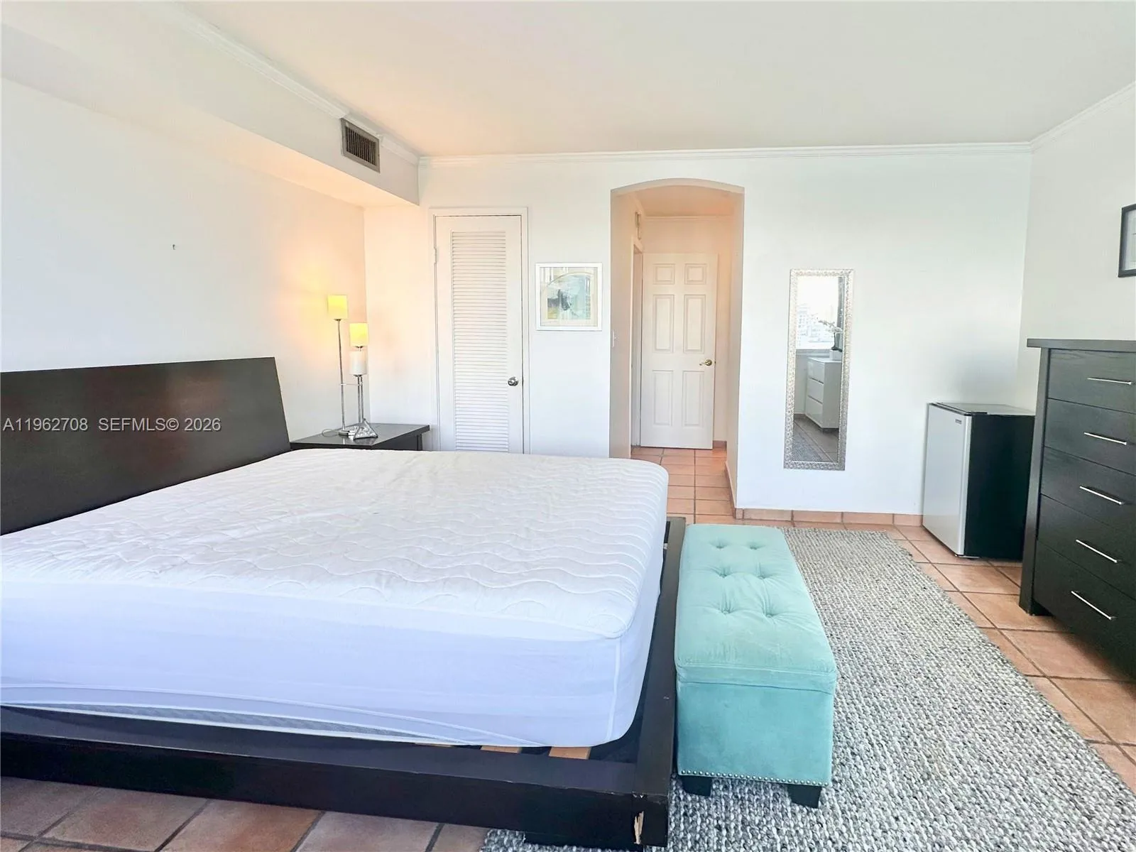 7135 Collins Ave 811, Miami Beach, Florida 33141, Miami Beach, Florida 33141, 1 Bedroom Bedrooms, ,2 BathroomsBathrooms,Residential Lease,For Rent,7135 Collins Ave 811, Miami Beach, Florida 33141,A11962708
