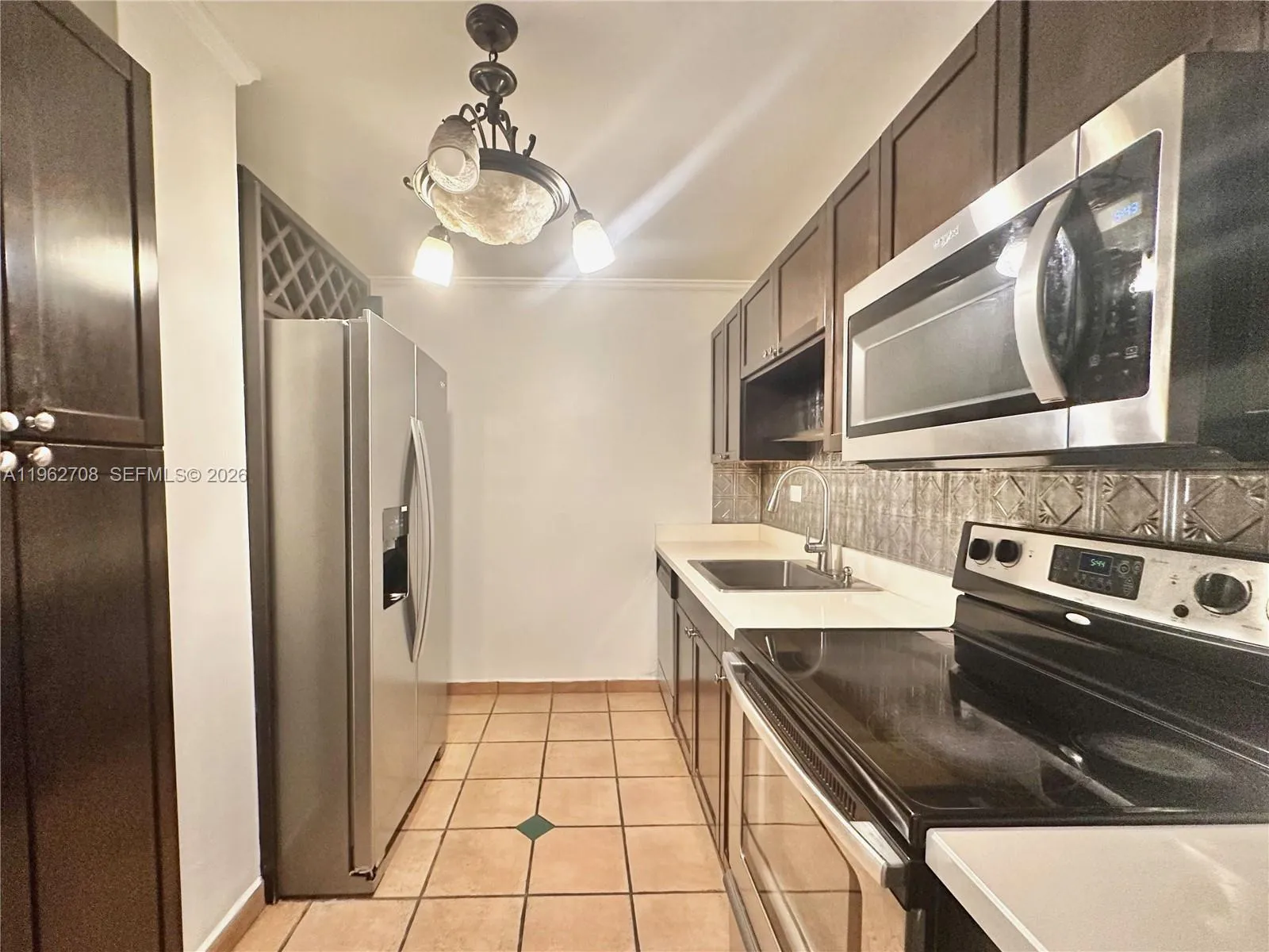 7135 Collins Ave 811, Miami Beach, Florida 33141, Miami Beach, Florida 33141, 1 Bedroom Bedrooms, ,2 BathroomsBathrooms,Residential Lease,For Rent,7135 Collins Ave 811, Miami Beach, Florida 33141,A11962708