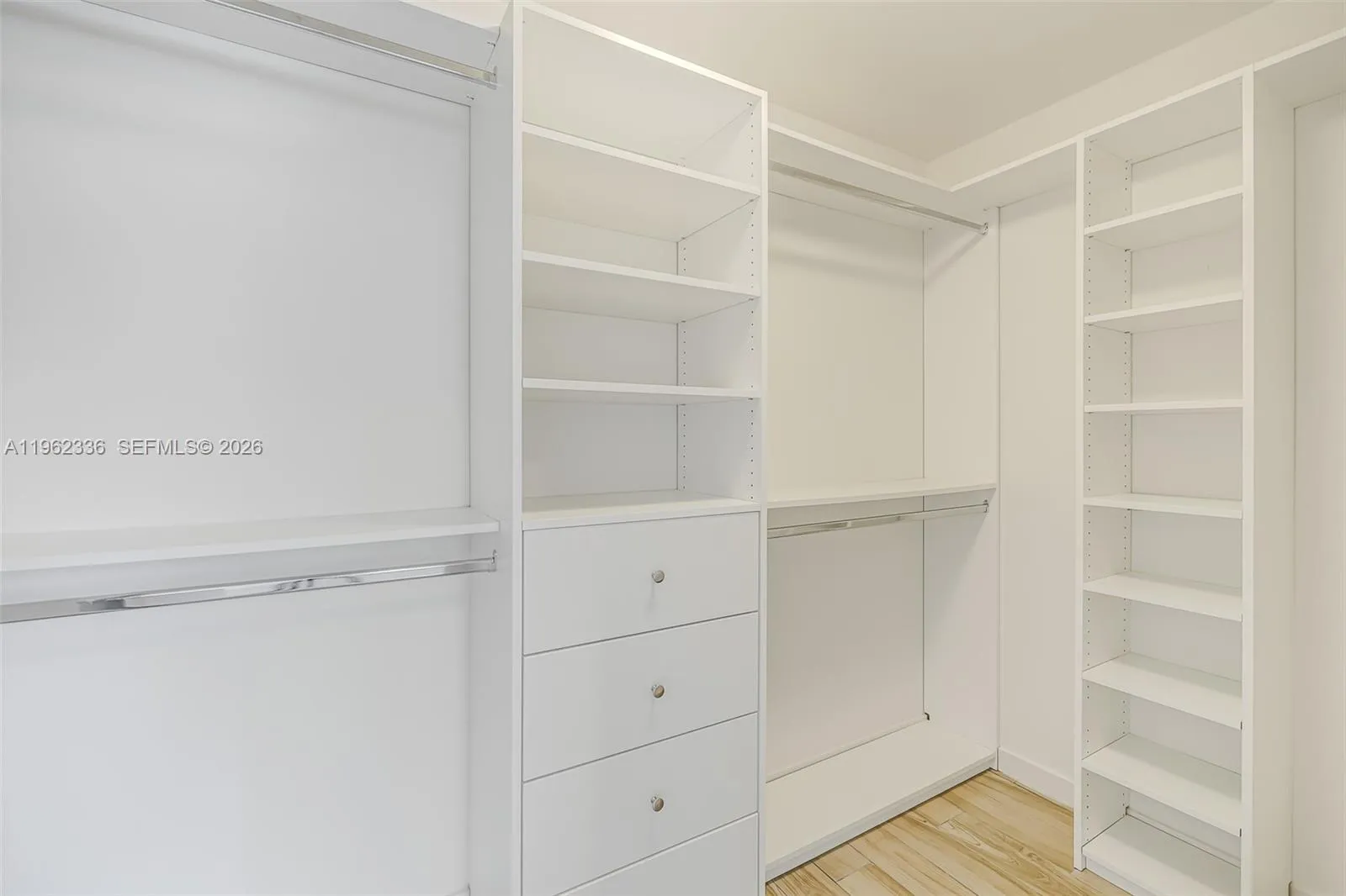 999 Sw 1st Ave 1916, Miami, Florida 33130, Miami, Florida 33130, 2 Bedrooms Bedrooms, ,2 BathroomsBathrooms,Residential,For Sale,999 Sw 1st Ave 1916, Miami, Florida 33130,A11962336