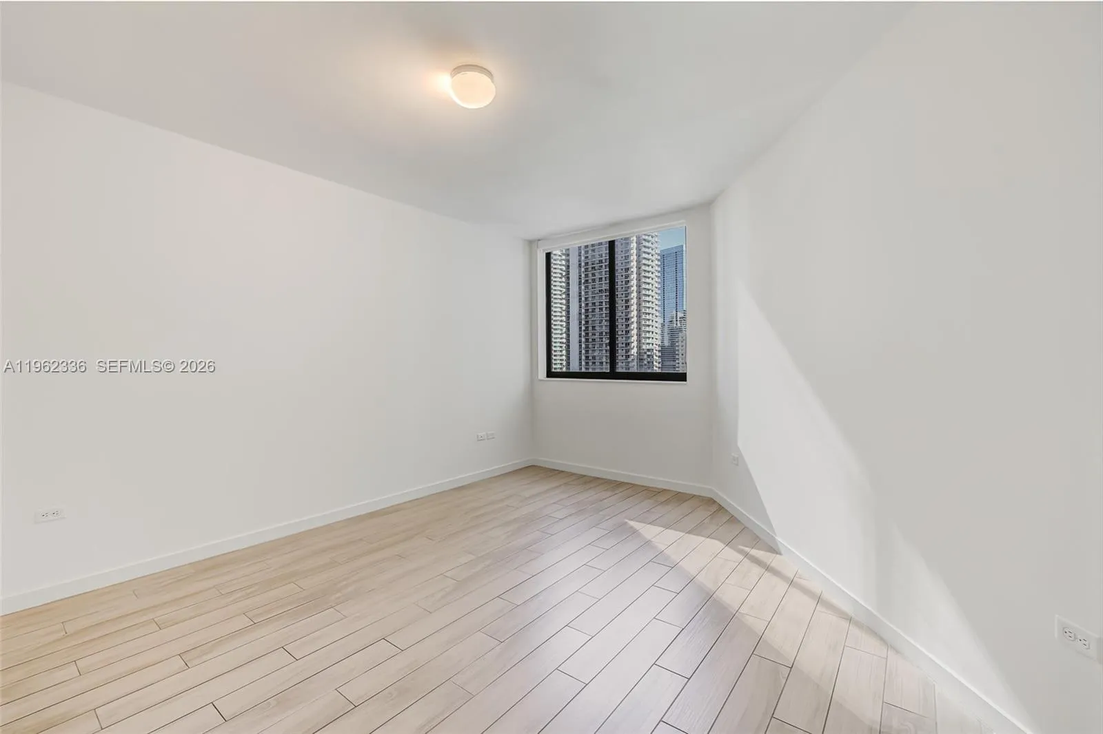999 Sw 1st Ave 1916, Miami, Florida 33130, Miami, Florida 33130, 2 Bedrooms Bedrooms, ,2 BathroomsBathrooms,Residential,For Sale,999 Sw 1st Ave 1916, Miami, Florida 33130,A11962336