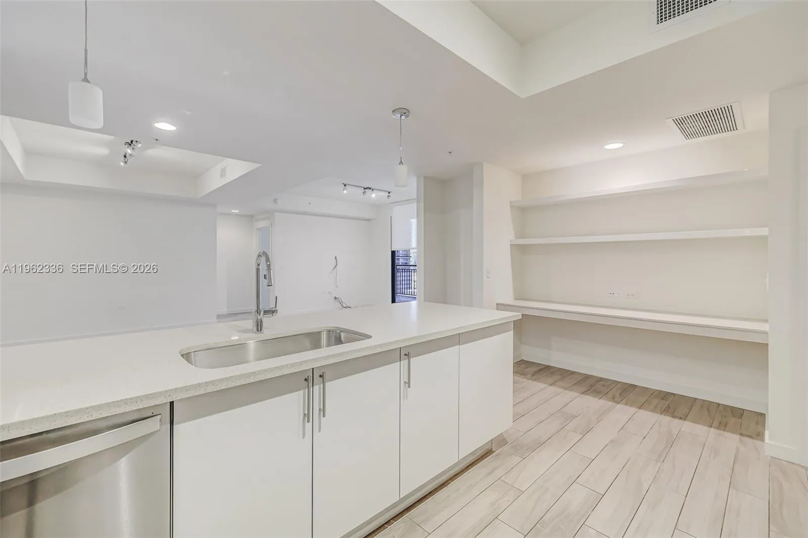 999 Sw 1st Ave 1916, Miami, Florida 33130, Miami, Florida 33130, 2 Bedrooms Bedrooms, ,2 BathroomsBathrooms,Residential,For Sale,999 Sw 1st Ave 1916, Miami, Florida 33130,A11962336