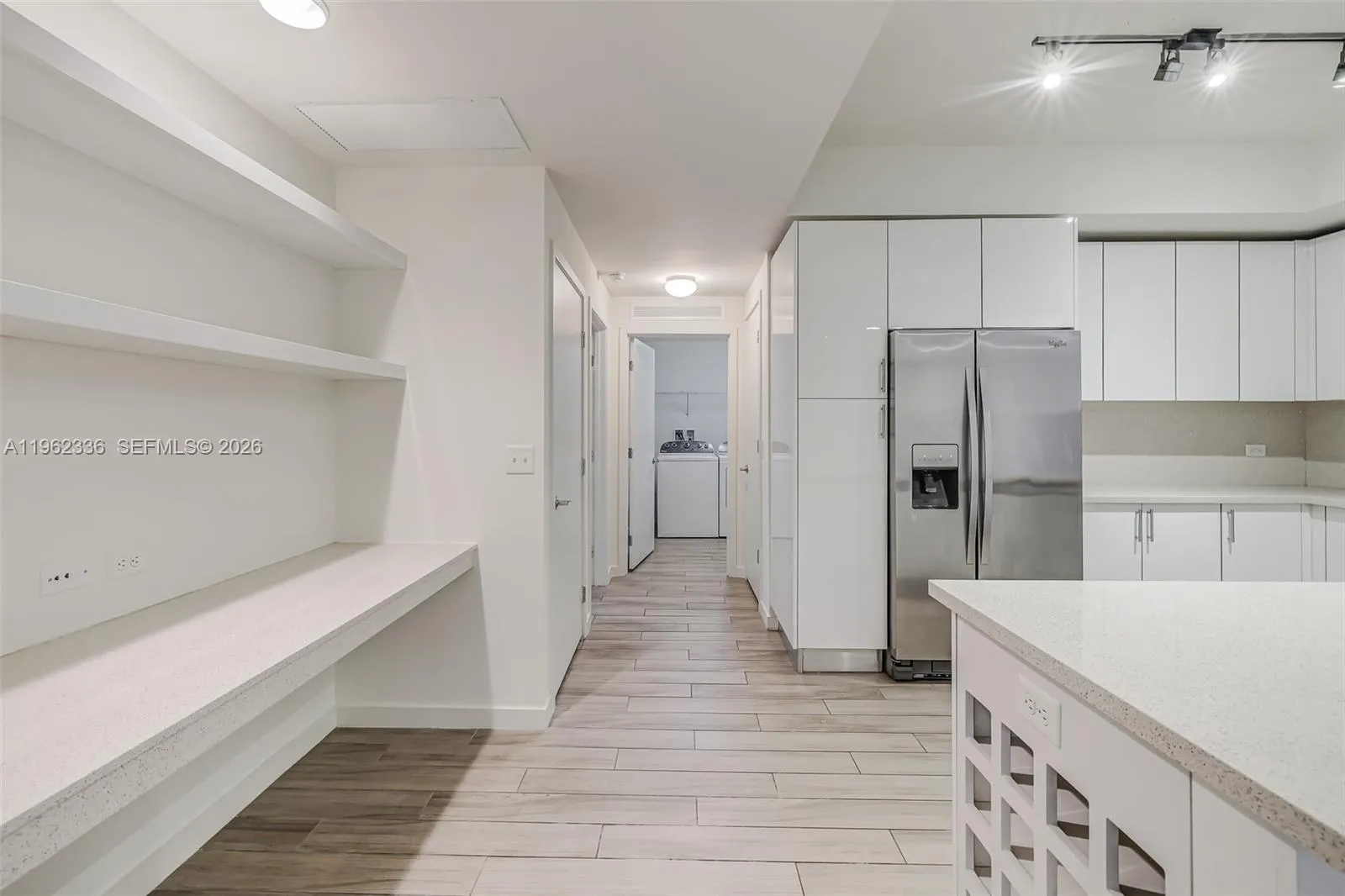 999 Sw 1st Ave 1916, Miami, Florida 33130, Miami, Florida 33130, 2 Bedrooms Bedrooms, ,2 BathroomsBathrooms,Residential,For Sale,999 Sw 1st Ave 1916, Miami, Florida 33130,A11962336