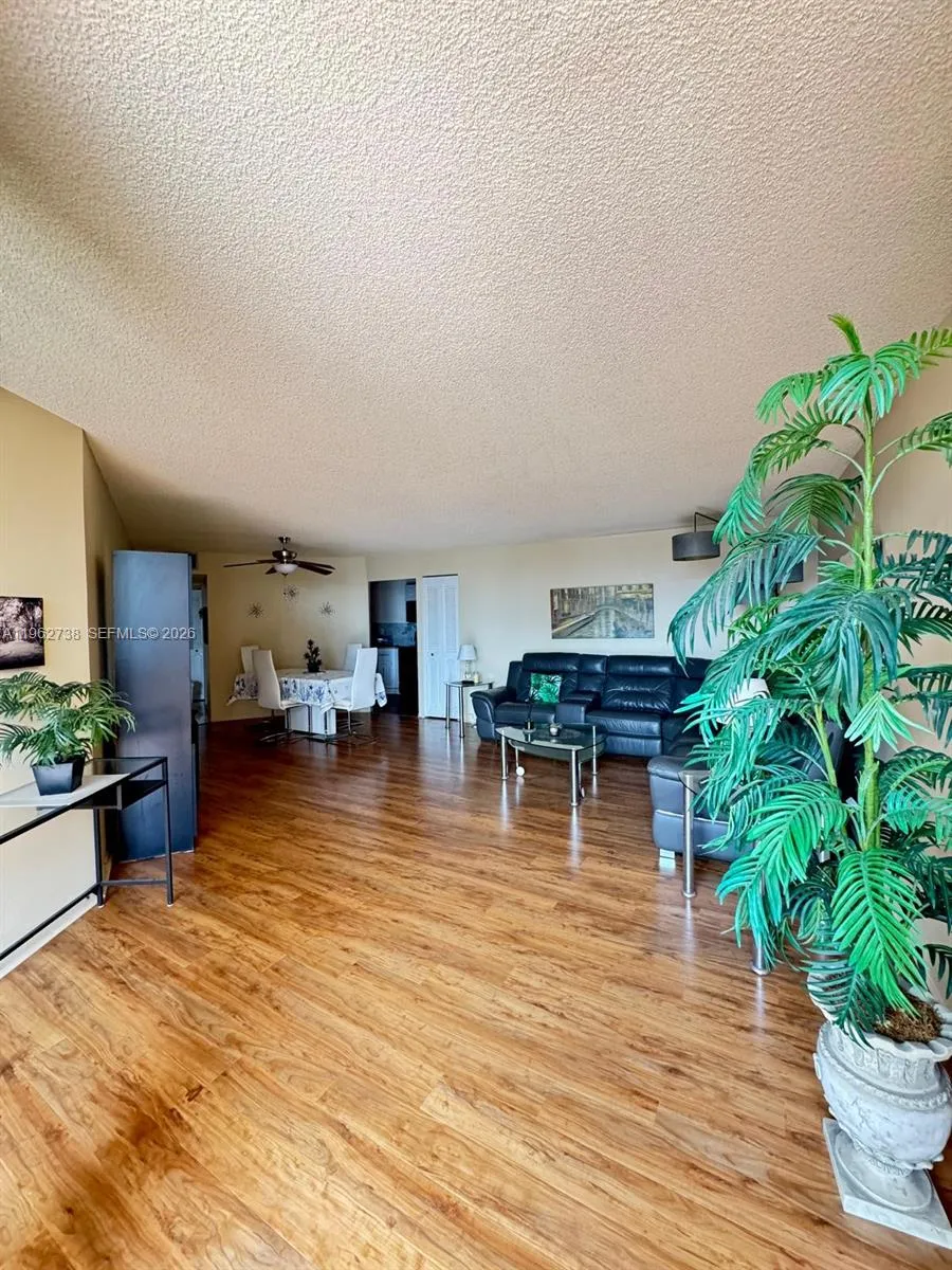 800 Parkview Dr 912, Hallandale Beach, Florida 330, Hallandale Beach, Florida 33009, 1 Bedroom Bedrooms, ,1 BathroomBathrooms,Residential Lease,For Rent,800 Parkview Dr 912, Hallandale Beach, Florida 330,A11962738