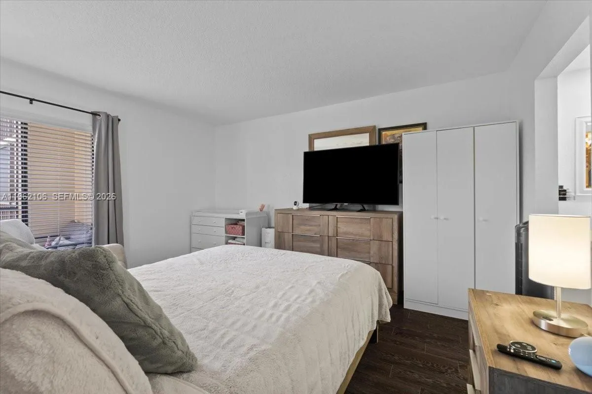 8075 Sw 107th Ave 221, Miami, Florida 33173, Miami, Florida 33173, 1 Bedroom Bedrooms, ,1 BathroomBathrooms,Residential Lease,For Rent,8075 Sw 107th Ave 221, Miami, Florida 33173,A11962106