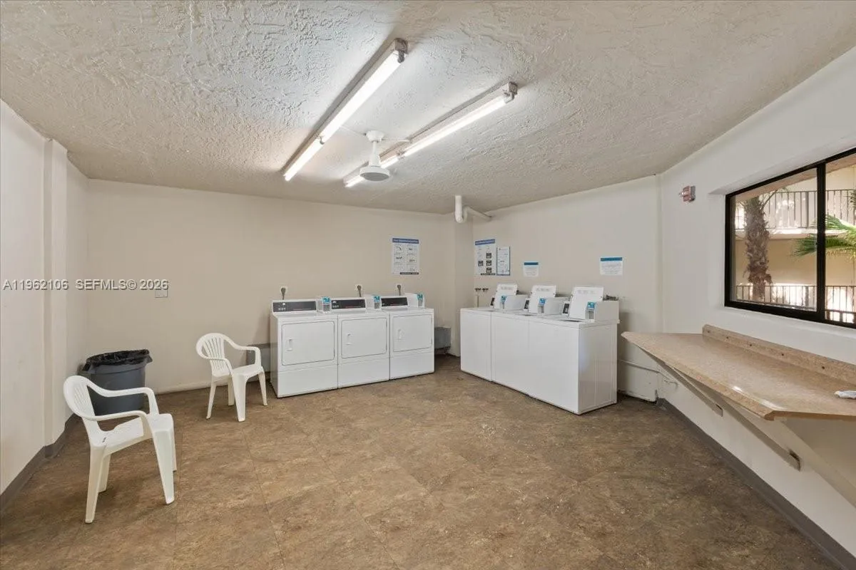 8075 Sw 107th Ave 221, Miami, Florida 33173, Miami, Florida 33173, 1 Bedroom Bedrooms, ,1 BathroomBathrooms,Residential Lease,For Rent,8075 Sw 107th Ave 221, Miami, Florida 33173,A11962106