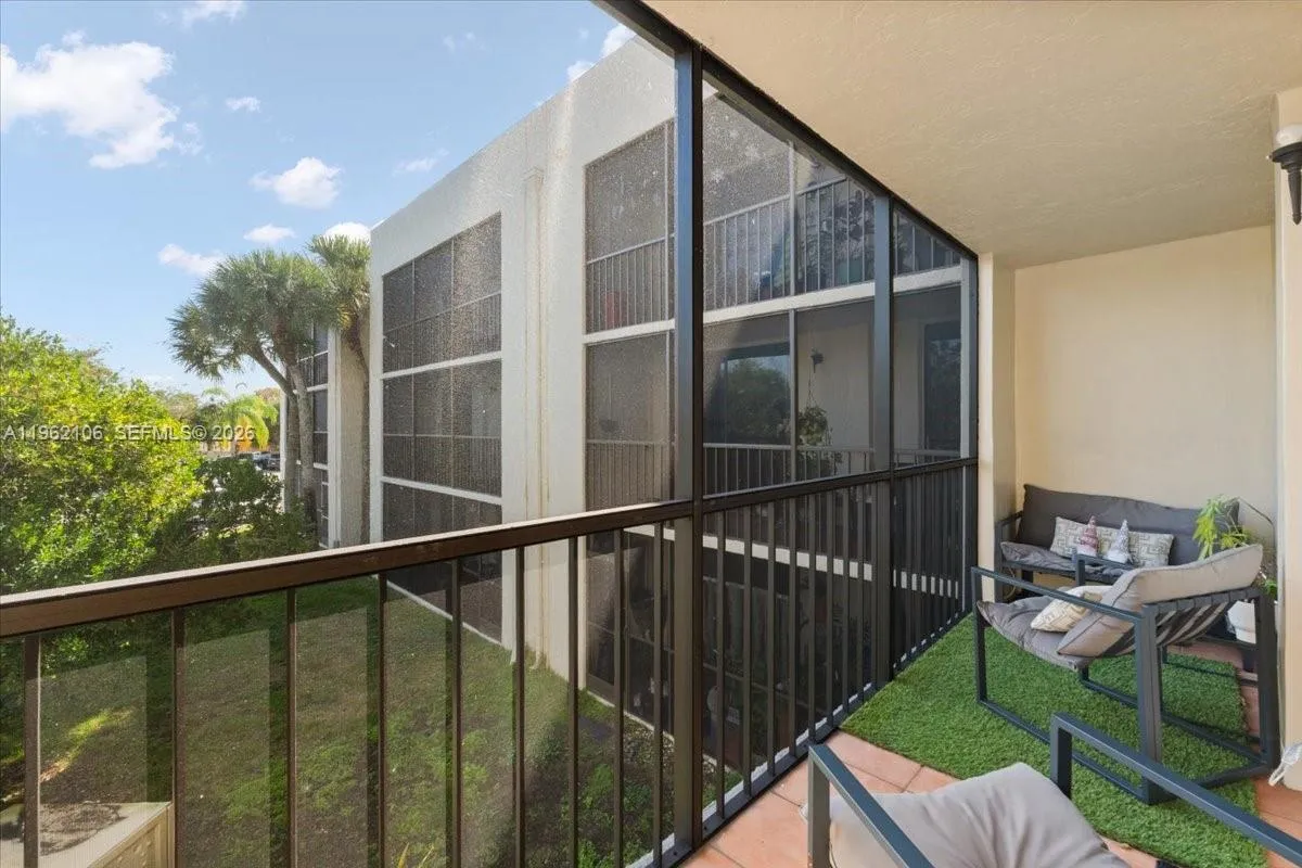 8075 Sw 107th Ave 221, Miami, Florida 33173, Miami, Florida 33173, 1 Bedroom Bedrooms, ,1 BathroomBathrooms,Residential Lease,For Rent,8075 Sw 107th Ave 221, Miami, Florida 33173,A11962106