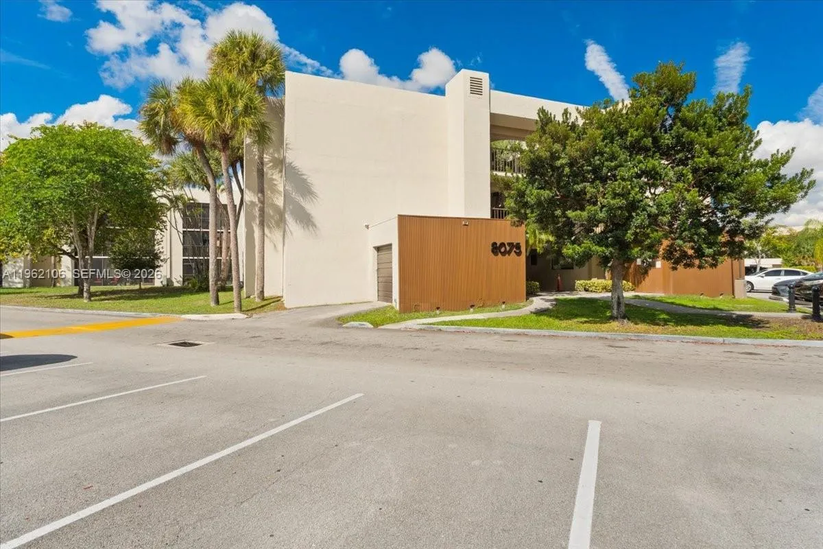 8075 Sw 107th Ave 221, Miami, Florida 33173, Miami, Florida 33173, 1 Bedroom Bedrooms, ,1 BathroomBathrooms,Residential Lease,For Rent,8075 Sw 107th Ave 221, Miami, Florida 33173,A11962106