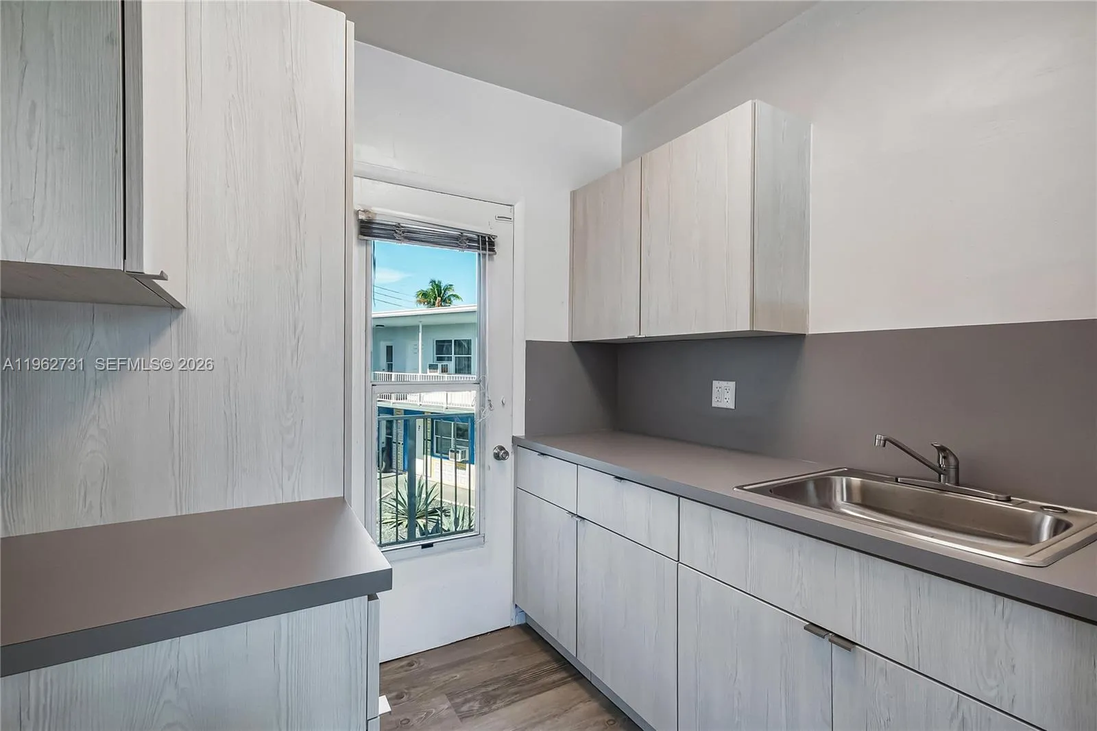 7271 Gary Ave 26, Miami Beach, Florida 33141, Miami Beach, Florida 33141, 1 Bedroom Bedrooms, ,1 BathroomBathrooms,Residential Lease,For Rent,7271 Gary Ave 26, Miami Beach, Florida 33141,A11962731