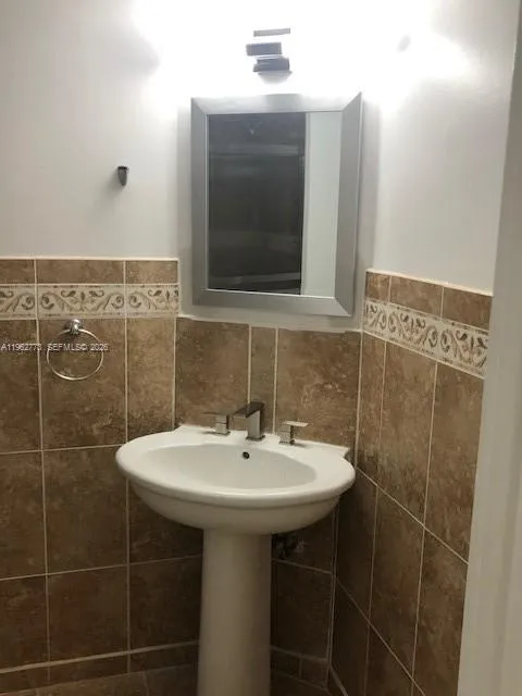 1201 Ne 191st St G411, Miami, Florida 33179, Miami, Florida 33179, 1 Bedroom Bedrooms, ,1 BathroomBathrooms,Residential,For Sale,1201 Ne 191st St G411, Miami, Florida 33179,A11962773