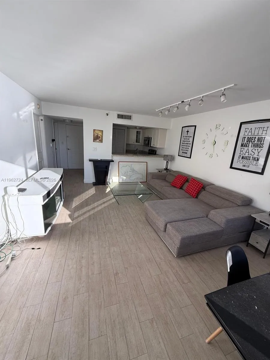 540 Brickell Key Dr 1505, Miami, Florida 33131, Miami, Florida 33131, 1 Bedroom Bedrooms, ,1 BathroomBathrooms,Residential,For Sale,540 Brickell Key Dr 1505, Miami, Florida 33131,A11962724