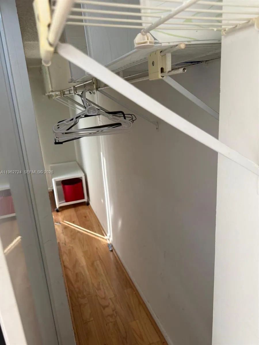 540 Brickell Key Dr 1505, Miami, Florida 33131, Miami, Florida 33131, 1 Bedroom Bedrooms, ,1 BathroomBathrooms,Residential,For Sale,540 Brickell Key Dr 1505, Miami, Florida 33131,A11962724