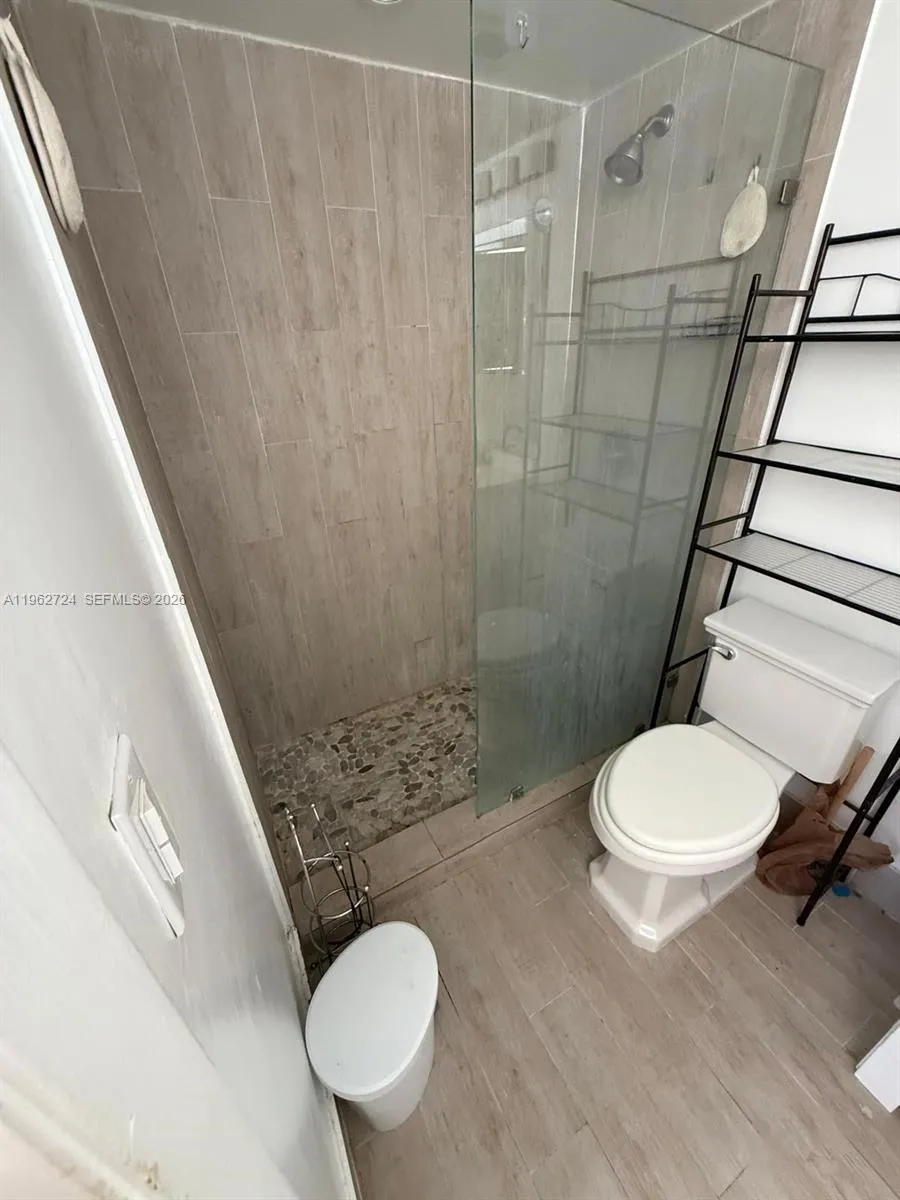 540 Brickell Key Dr 1505, Miami, Florida 33131, Miami, Florida 33131, 1 Bedroom Bedrooms, ,1 BathroomBathrooms,Residential,For Sale,540 Brickell Key Dr 1505, Miami, Florida 33131,A11962724