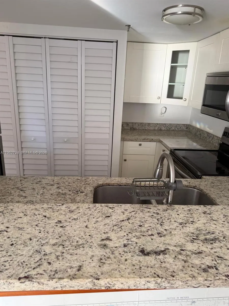 540 Brickell Key Dr 1505, Miami, Florida 33131, Miami, Florida 33131, 1 Bedroom Bedrooms, ,1 BathroomBathrooms,Residential,For Sale,540 Brickell Key Dr 1505, Miami, Florida 33131,A11962724