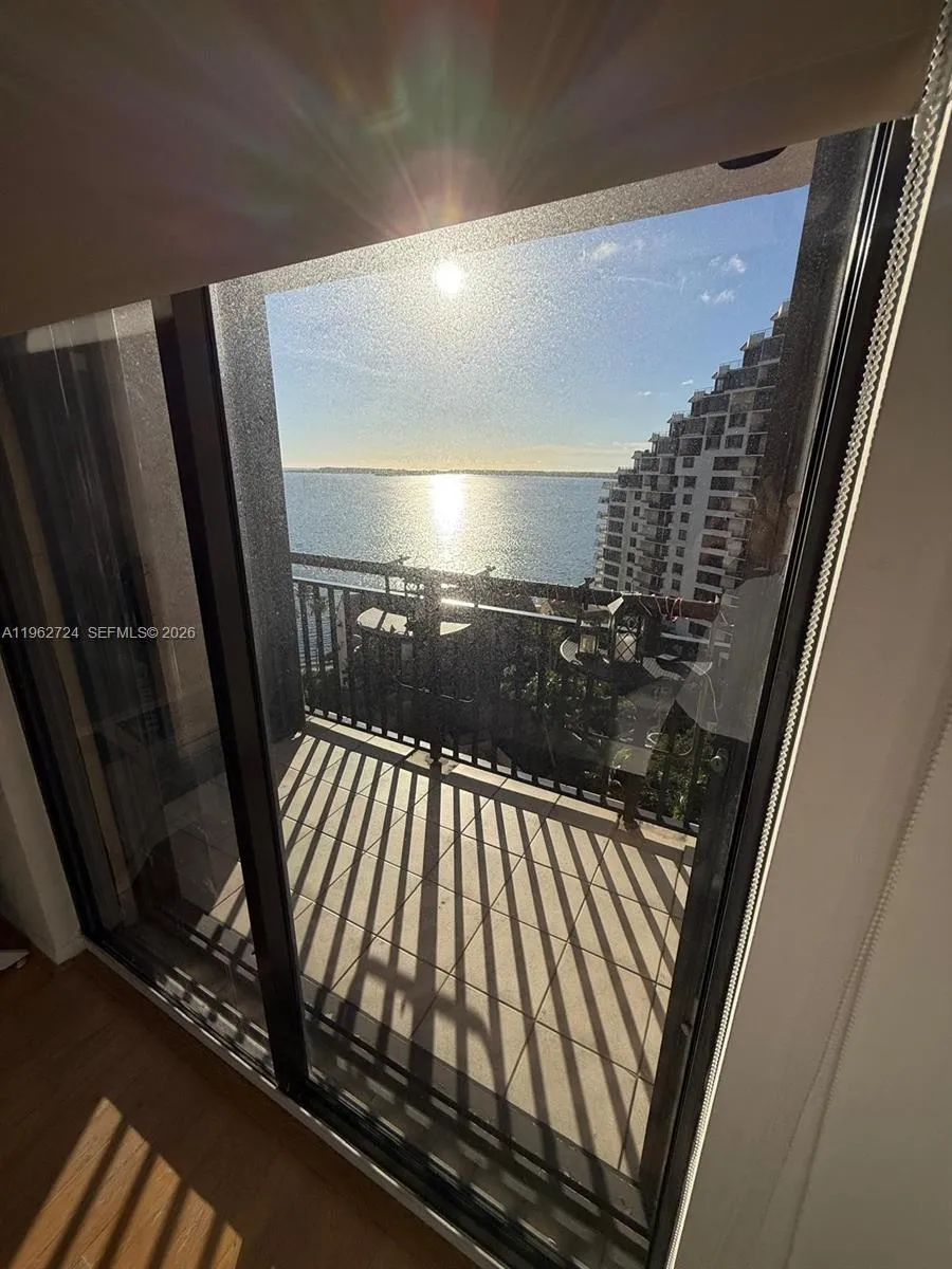 540 Brickell Key Dr 1505, Miami, Florida 33131, Miami, Florida 33131, 1 Bedroom Bedrooms, ,1 BathroomBathrooms,Residential,For Sale,540 Brickell Key Dr 1505, Miami, Florida 33131,A11962724