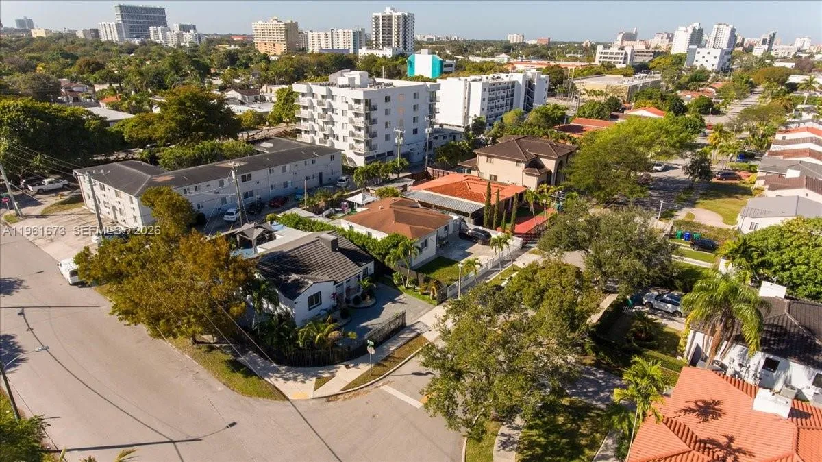 2400 Sw 21st Ter, Miami, Florida 33145, Miami, Florida 33145, 3 Bedrooms Bedrooms, 1 Room Rooms,2 BathroomsBathrooms,Residential,For Sale,2400 Sw 21st Ter, Miami, Florida 33145,A11961673