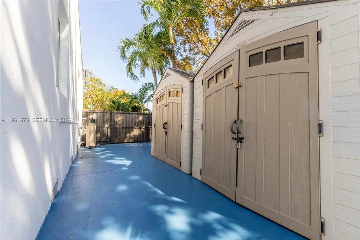 2400 Sw 21st Ter, Miami, Florida 33145, Miami, Florida 33145, 3 Bedrooms Bedrooms, 1 Room Rooms,2 BathroomsBathrooms,Residential,For Sale,2400 Sw 21st Ter, Miami, Florida 33145,A11961673