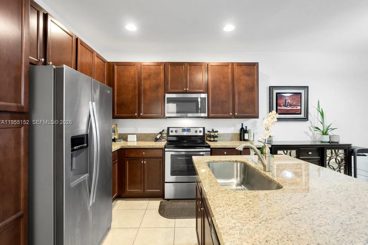 4644 Windmill Ln, Davie, Florida 33328, Davie, Florida 33328, 3 Bedrooms Bedrooms, 3 Rooms Rooms,2 BathroomsBathrooms,Residential,For Sale,4644 Windmill Ln, Davie, Florida 33328,A11955152