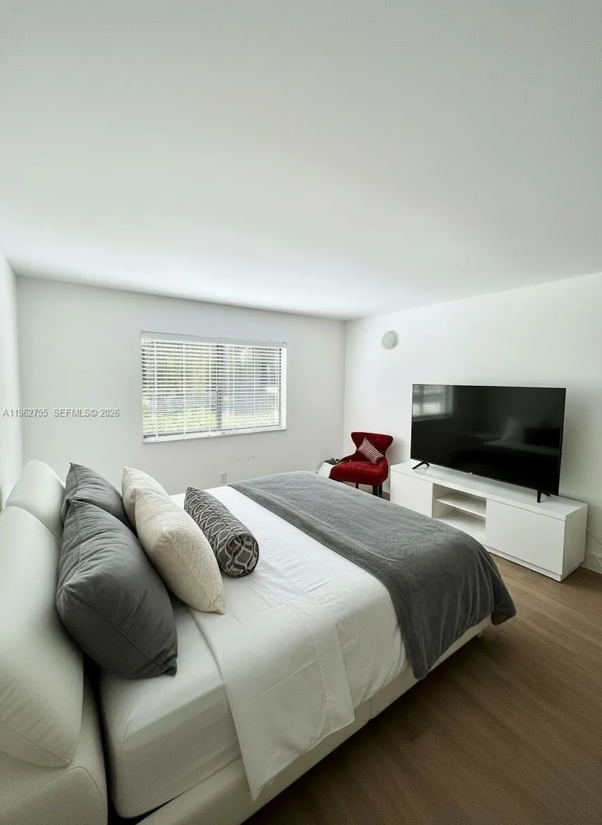 439 Lakeview Dr 106, Weston, Florida 33326, Weston, Florida 33326, 2 Bedrooms Bedrooms, ,2 BathroomsBathrooms,Residential,For Sale,439 Lakeview Dr 106, Weston, Florida 33326,A11962755