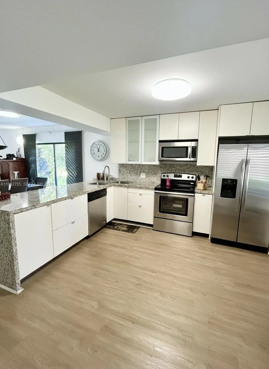 439 Lakeview Dr 106, Weston, Florida 33326, Weston, Florida 33326, 2 Bedrooms Bedrooms, ,2 BathroomsBathrooms,Residential,For Sale,439 Lakeview Dr 106, Weston, Florida 33326,A11962755