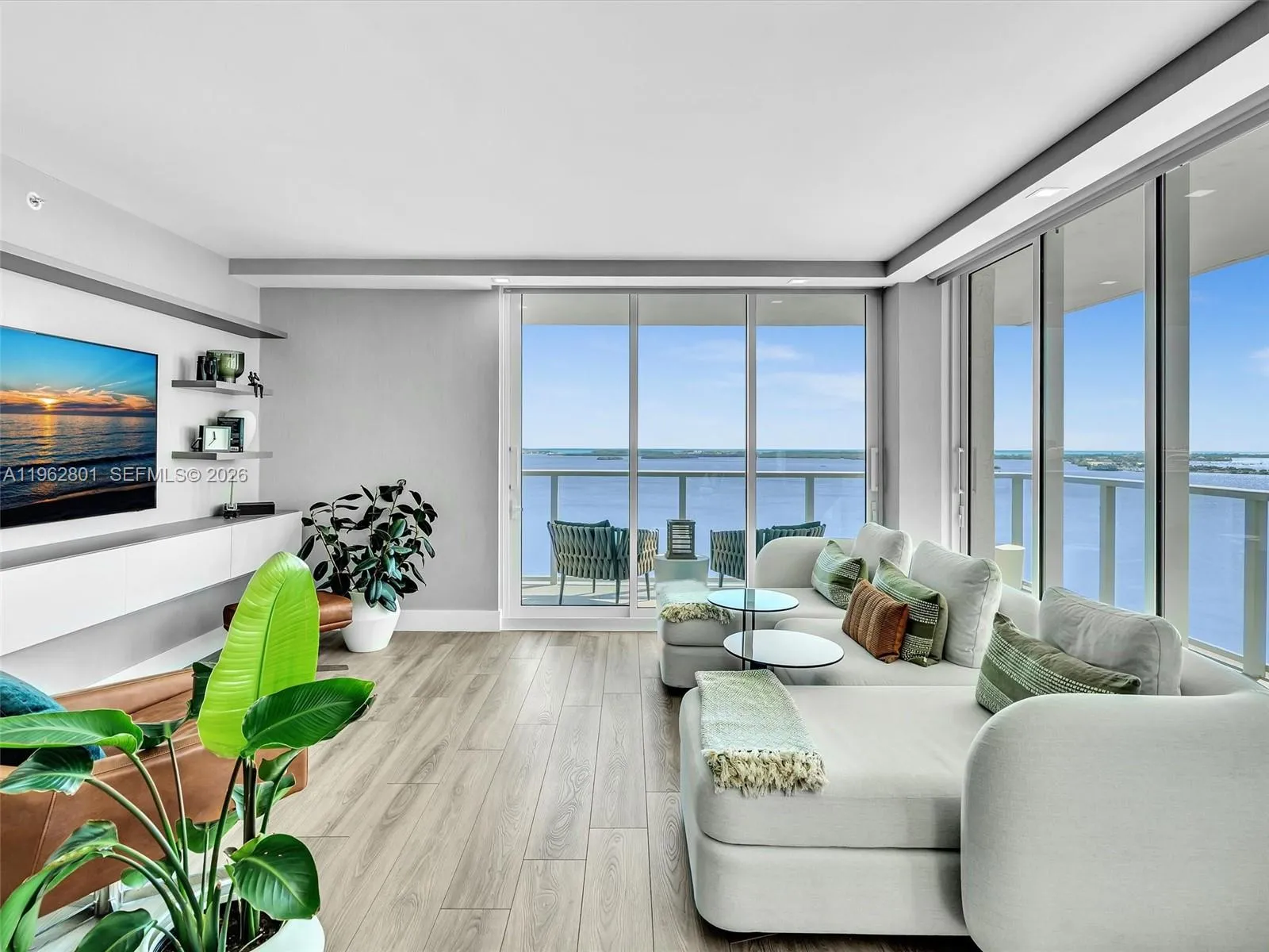 1155 Brickell Bay Dr 2011, Miami, Florida 33131, Miami, Florida 33131, 2 Bedrooms Bedrooms, ,2 BathroomsBathrooms,Residential,For Sale,1155 Brickell Bay Dr 2011, Miami, Florida 33131,A11962801