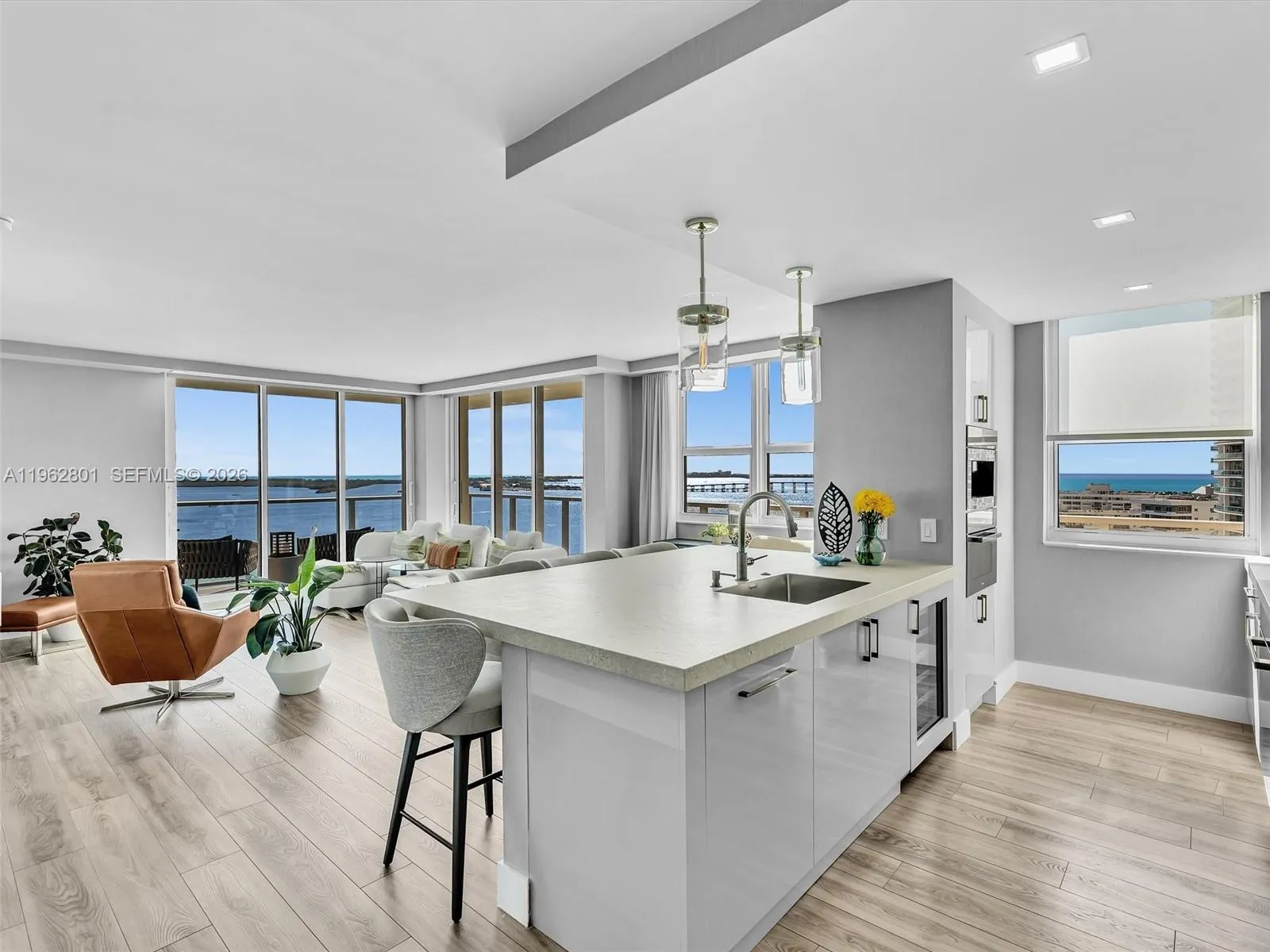 1155 Brickell Bay Dr 2011, Miami, Florida 33131, Miami, Florida 33131, 2 Bedrooms Bedrooms, ,2 BathroomsBathrooms,Residential,For Sale,1155 Brickell Bay Dr 2011, Miami, Florida 33131,A11962801