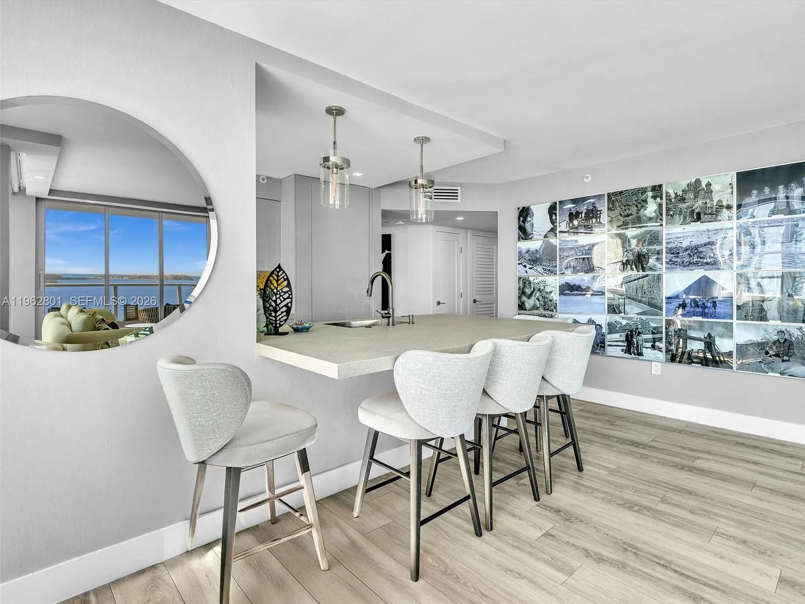 1155 Brickell Bay Dr 2011, Miami, Florida 33131, Miami, Florida 33131, 2 Bedrooms Bedrooms, ,2 BathroomsBathrooms,Residential,For Sale,1155 Brickell Bay Dr 2011, Miami, Florida 33131,A11962801