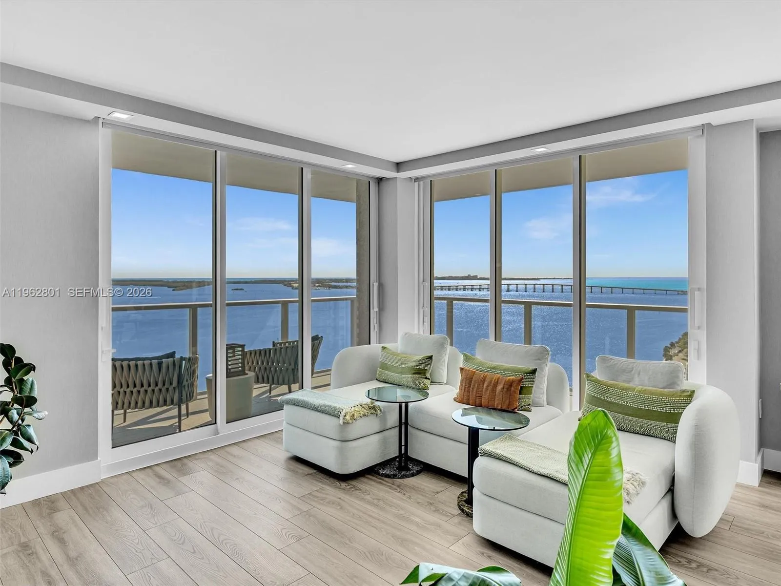 1155 Brickell Bay Dr 2011, Miami, Florida 33131, Miami, Florida 33131, 2 Bedrooms Bedrooms, ,2 BathroomsBathrooms,Residential,For Sale,1155 Brickell Bay Dr 2011, Miami, Florida 33131,A11962801