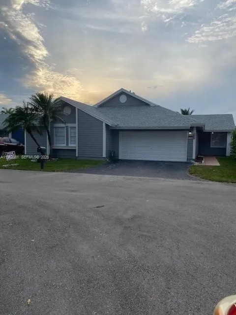 10304 Sw 139th Pl, Miami, Florida 33186, Miami, Florida 33186, 4 Bedrooms Bedrooms, ,2 BathroomsBathrooms,Residential Lease,For Rent,10304 Sw 139th Pl, Miami, Florida 33186,A11962081