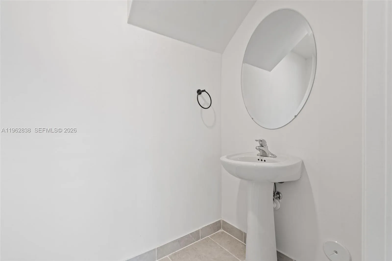 1100 Se 26th Ter, Homestead, Florida 33035, Homestead, Florida 33035, 3 Bedrooms Bedrooms, ,2 BathroomsBathrooms,Residential,For Sale,1100 Se 26th Ter, Homestead, Florida 33035,A11962838