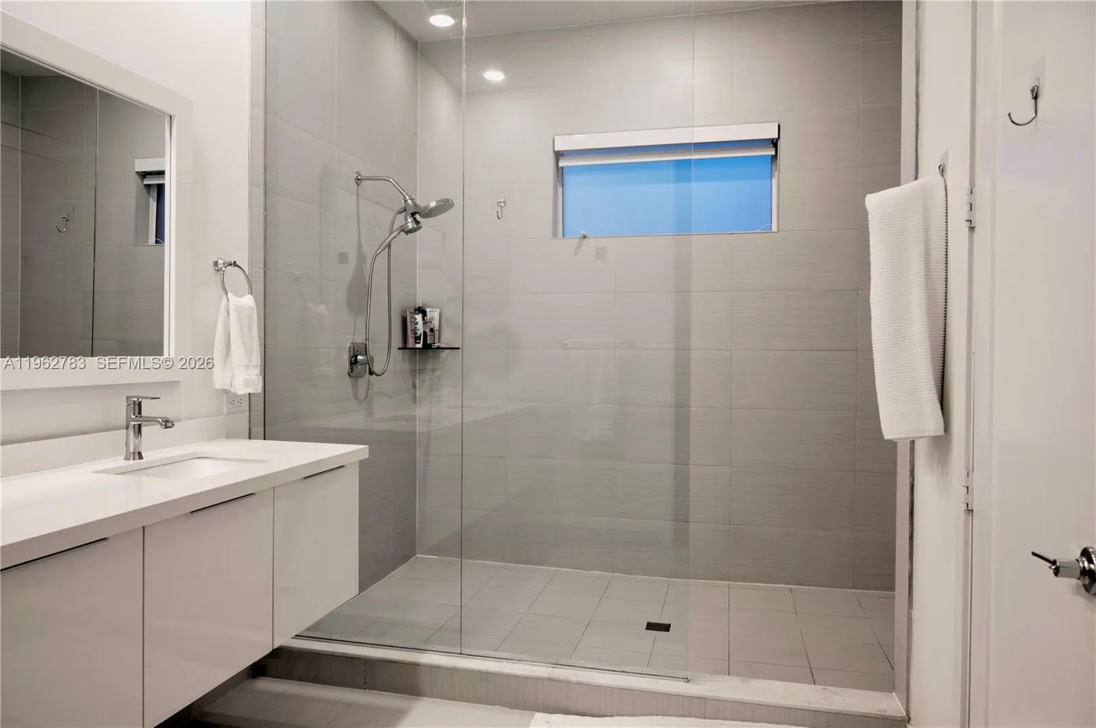 6472 Nw 103rd Pl, Doral, Florida 33178, Doral, Florida 33178, 4 Bedrooms Bedrooms, ,3 BathroomsBathrooms,Residential,For Sale,6472 Nw 103rd Pl, Doral, Florida 33178,A11962783