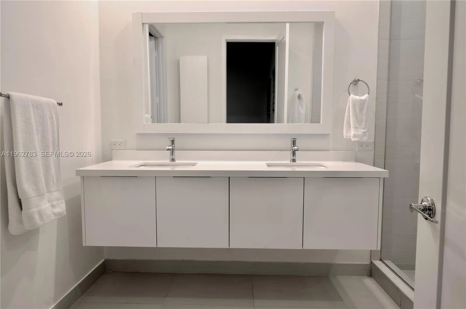 6472 Nw 103rd Pl, Doral, Florida 33178, Doral, Florida 33178, 4 Bedrooms Bedrooms, ,3 BathroomsBathrooms,Residential,For Sale,6472 Nw 103rd Pl, Doral, Florida 33178,A11962783