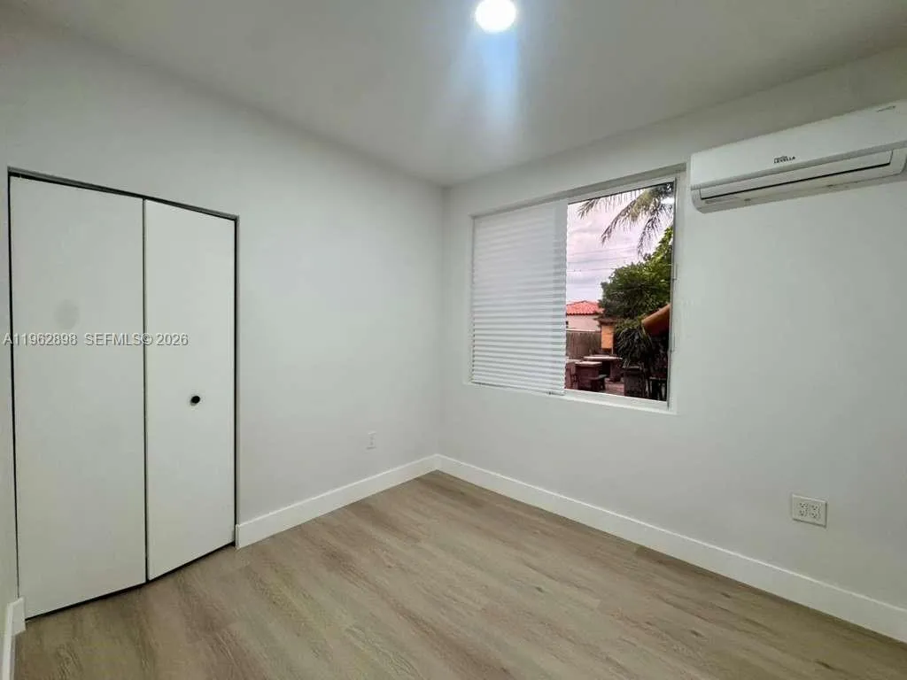 2425 Sw 6th St 6, Miami, Florida 33135, Miami, Florida 33135, 1 Bedroom Bedrooms, ,1 BathroomBathrooms,Residential Lease,For Rent,2425 Sw 6th St 6, Miami, Florida 33135,A11962898