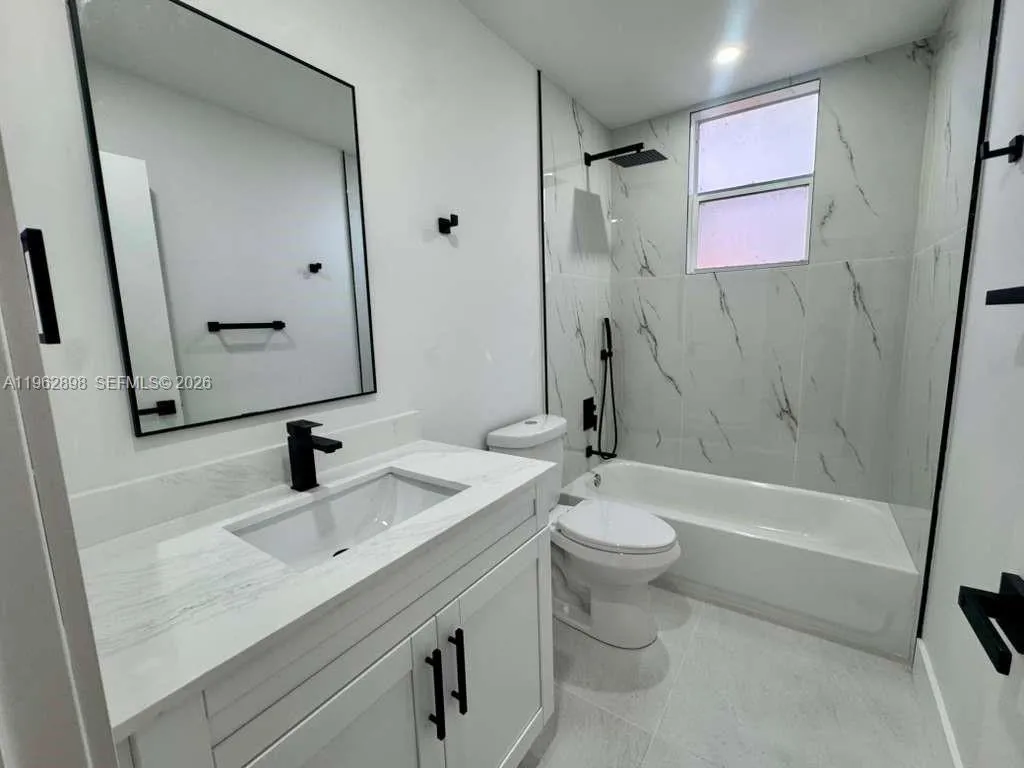 2425 Sw 6th St 6, Miami, Florida 33135, Miami, Florida 33135, 1 Bedroom Bedrooms, ,1 BathroomBathrooms,Residential Lease,For Rent,2425 Sw 6th St 6, Miami, Florida 33135,A11962898