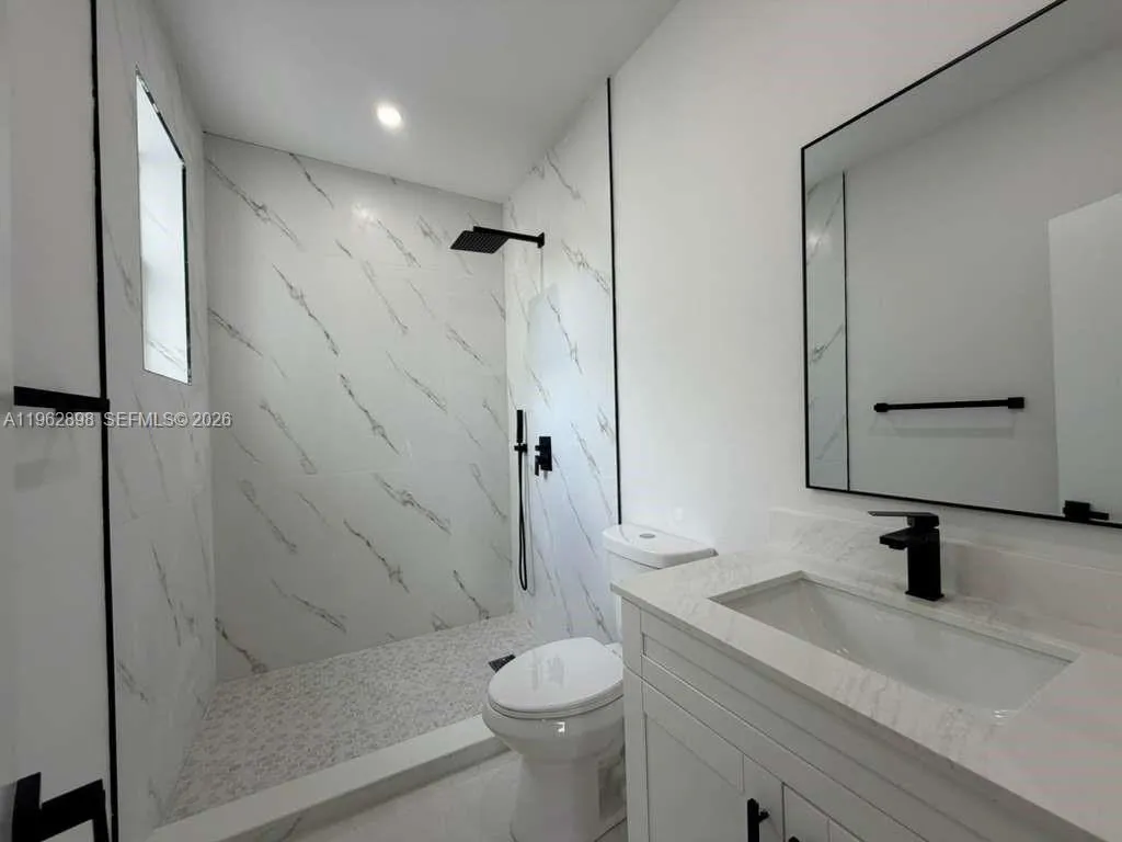 2425 Sw 6th St 6, Miami, Florida 33135, Miami, Florida 33135, 1 Bedroom Bedrooms, ,1 BathroomBathrooms,Residential Lease,For Rent,2425 Sw 6th St 6, Miami, Florida 33135,A11962898