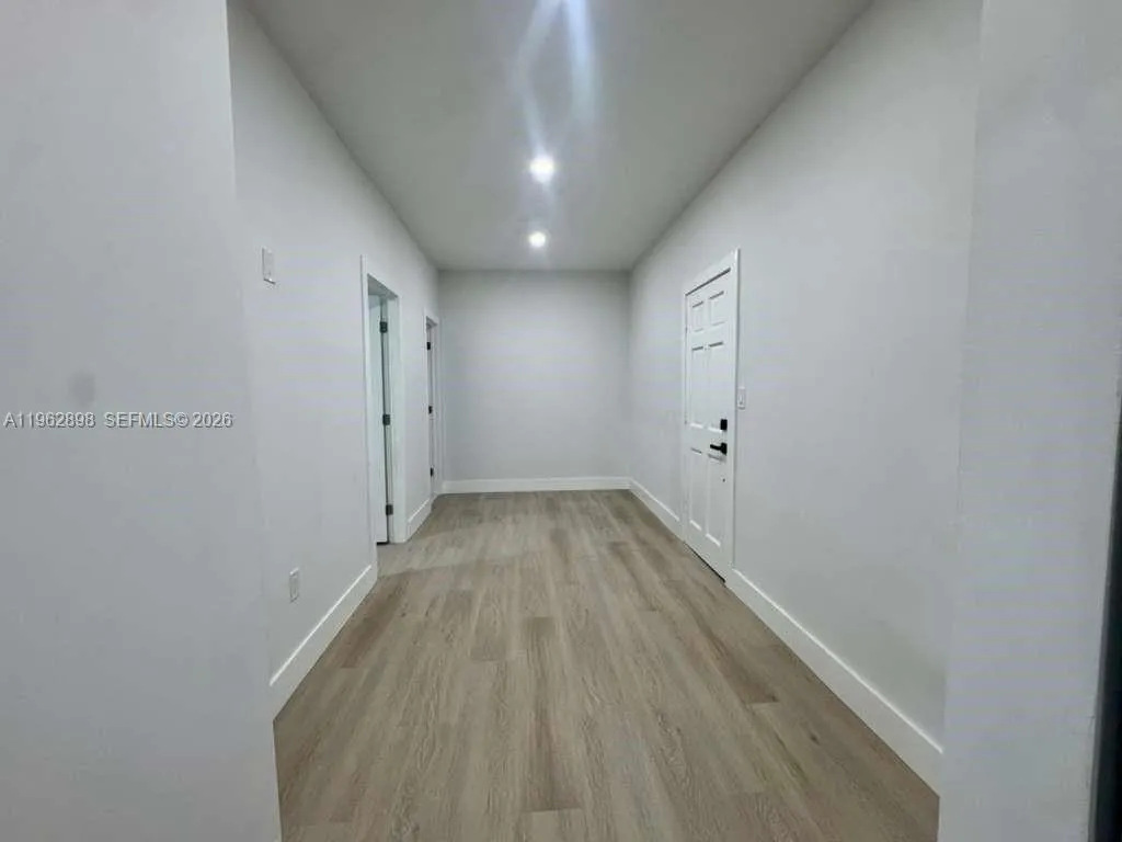 2425 Sw 6th St 6, Miami, Florida 33135, Miami, Florida 33135, 1 Bedroom Bedrooms, ,1 BathroomBathrooms,Residential Lease,For Rent,2425 Sw 6th St 6, Miami, Florida 33135,A11962898
