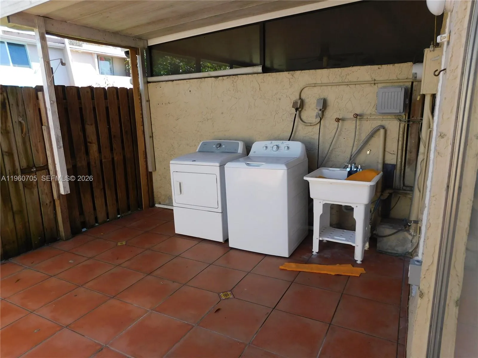 14211 Kendale Lakes Cir 14211, Miami, Florida 3318, Miami, Florida 33183, 3 Bedrooms Bedrooms, ,2 BathroomsBathrooms,Residential Lease,For Rent,14211 Kendale Lakes Cir 14211, Miami, Florida 3318,A11960705