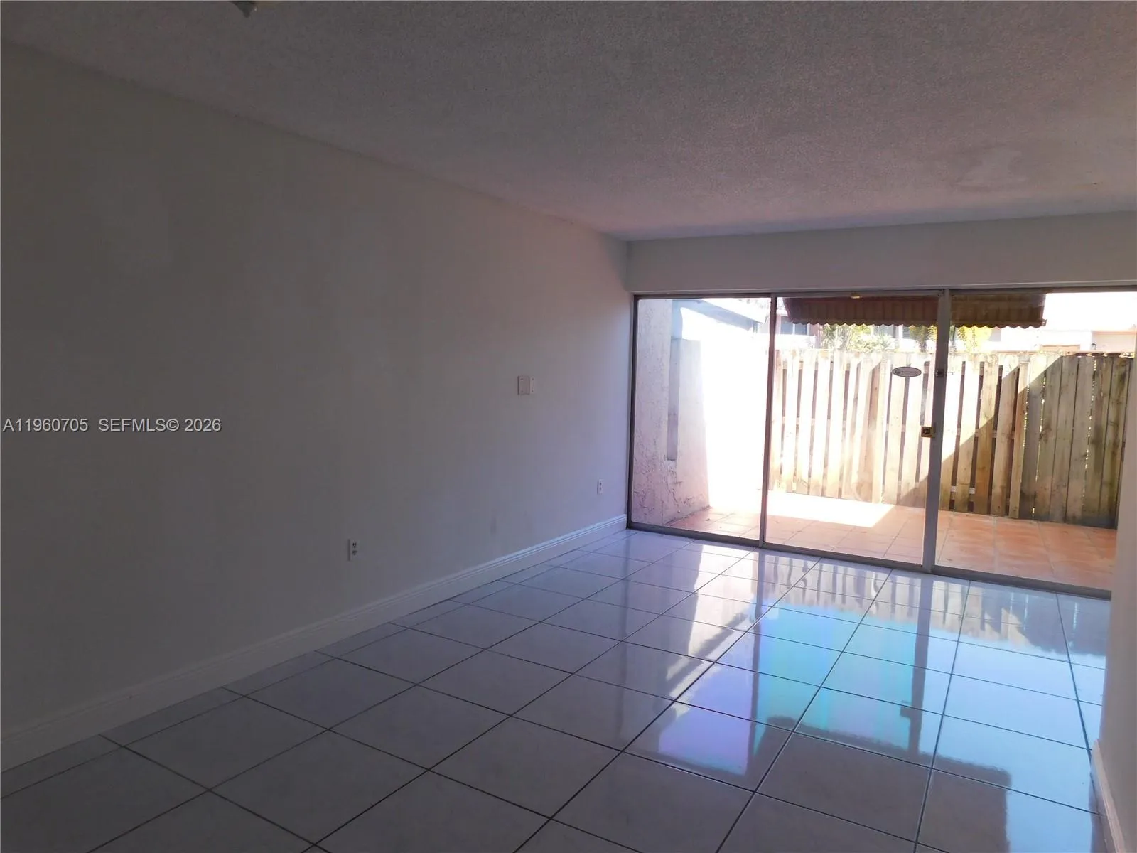 14211 Kendale Lakes Cir 14211, Miami, Florida 3318, Miami, Florida 33183, 3 Bedrooms Bedrooms, ,2 BathroomsBathrooms,Residential Lease,For Rent,14211 Kendale Lakes Cir 14211, Miami, Florida 3318,A11960705