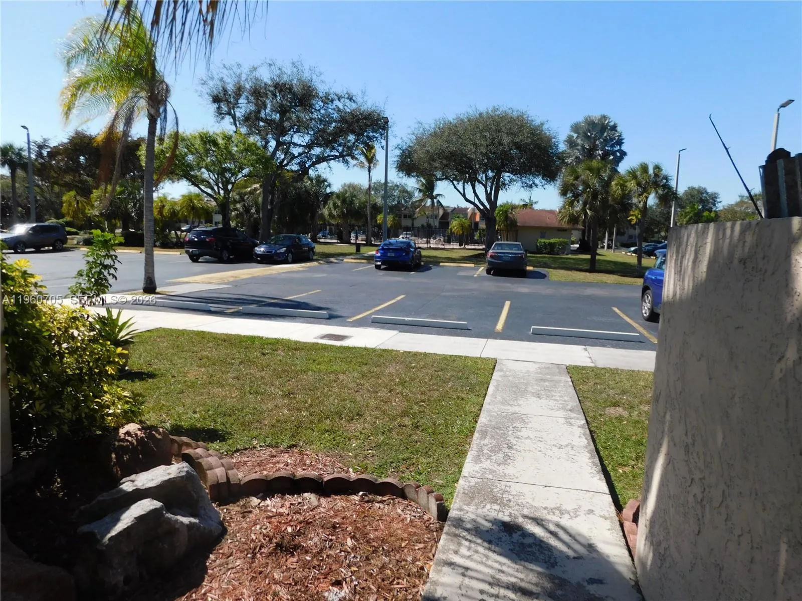 14211 Kendale Lakes Cir 14211, Miami, Florida 3318, Miami, Florida 33183, 3 Bedrooms Bedrooms, ,2 BathroomsBathrooms,Residential Lease,For Rent,14211 Kendale Lakes Cir 14211, Miami, Florida 3318,A11960705