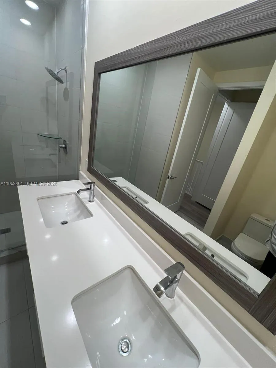 6416 Nw 102nd Ct 120, Doral, Florida 33178, Doral, Florida 33178, 3 Bedrooms Bedrooms, ,2 BathroomsBathrooms,Residential Lease,For Rent,6416 Nw 102nd Ct 120, Doral, Florida 33178,A11962401