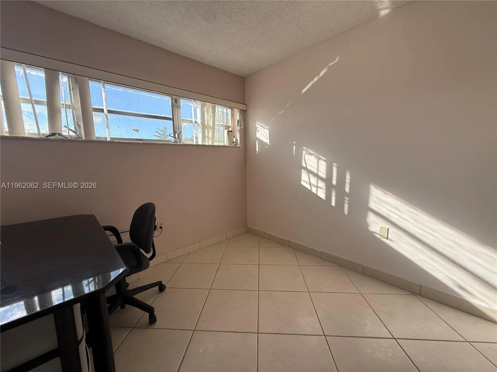 6500 Kendale Lakes Dr 114, Miami, Florida 33183, Miami, Florida 33183, 3 Bedrooms Bedrooms, ,2 BathroomsBathrooms,Residential Lease,For Rent,6500 Kendale Lakes Dr 114, Miami, Florida 33183,A11962062