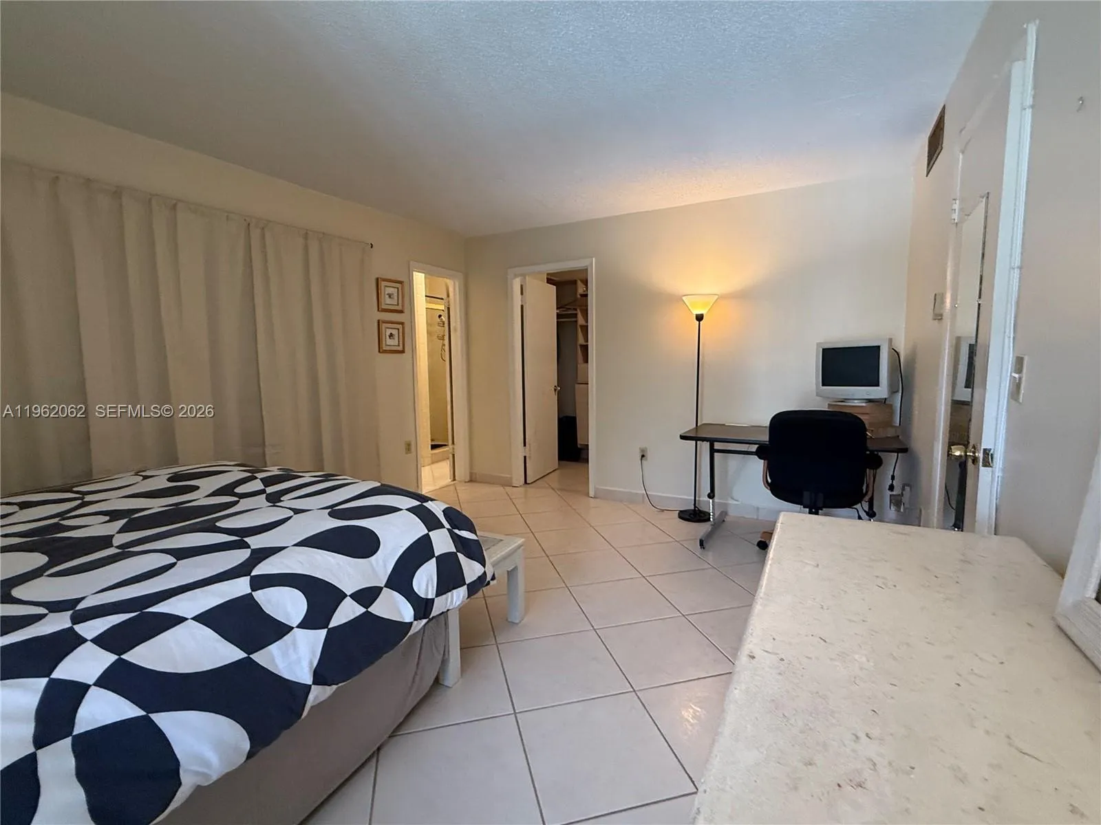 6500 Kendale Lakes Dr 114, Miami, Florida 33183, Miami, Florida 33183, 3 Bedrooms Bedrooms, ,2 BathroomsBathrooms,Residential Lease,For Rent,6500 Kendale Lakes Dr 114, Miami, Florida 33183,A11962062
