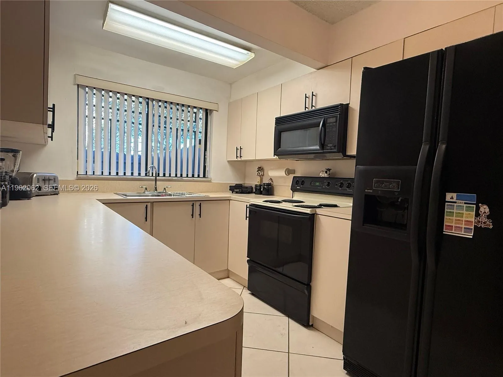 6500 Kendale Lakes Dr 114, Miami, Florida 33183, Miami, Florida 33183, 3 Bedrooms Bedrooms, ,2 BathroomsBathrooms,Residential Lease,For Rent,6500 Kendale Lakes Dr 114, Miami, Florida 33183,A11962062