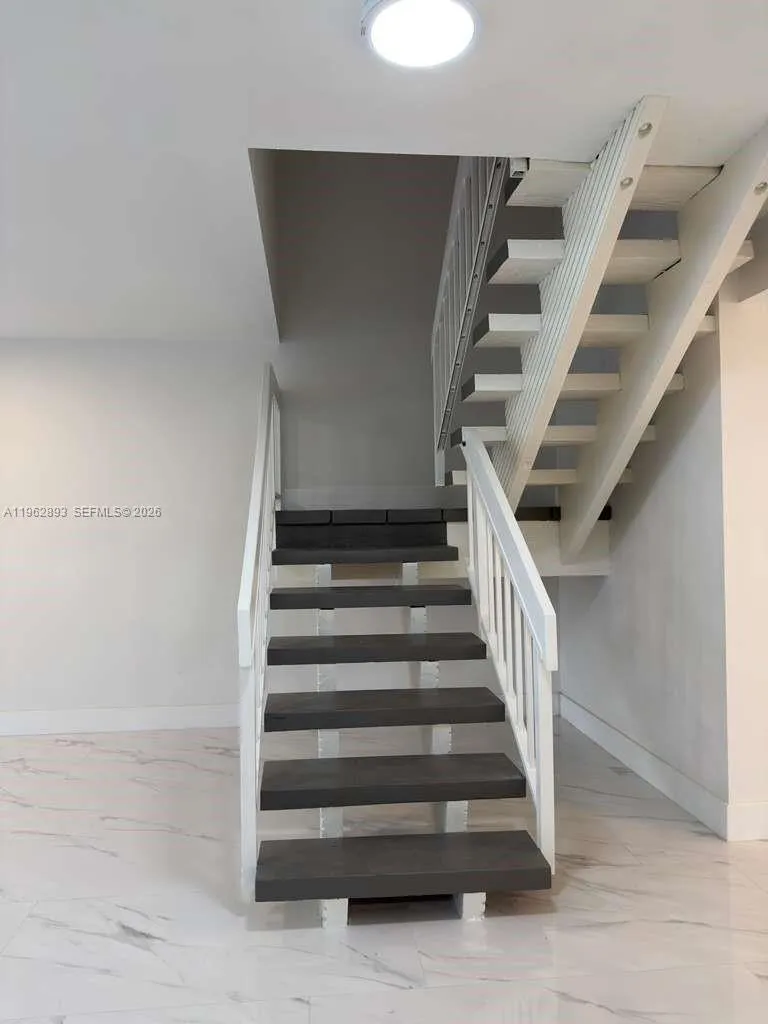 9719 N New River Canal Rd 308, Plantation, Florida, Plantation, Florida 33324, 3 Bedrooms Bedrooms, ,2 BathroomsBathrooms,Residential,For Sale,9719 N New River Canal Rd 308, Plantation, Florida,A11962893