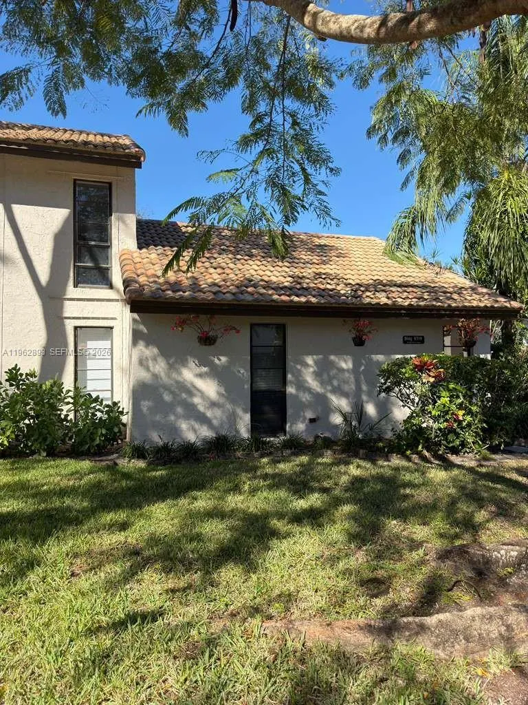 9719 N New River Canal Rd 308, Plantation, Florida, Plantation, Florida 33324, 3 Bedrooms Bedrooms, ,2 BathroomsBathrooms,Residential,For Sale,9719 N New River Canal Rd 308, Plantation, Florida,A11962893