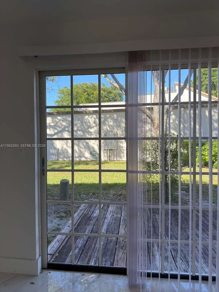 9719 N New River Canal Rd 308, Plantation, Florida, Plantation, Florida 33324, 3 Bedrooms Bedrooms, ,2 BathroomsBathrooms,Residential,For Sale,9719 N New River Canal Rd 308, Plantation, Florida,A11962893