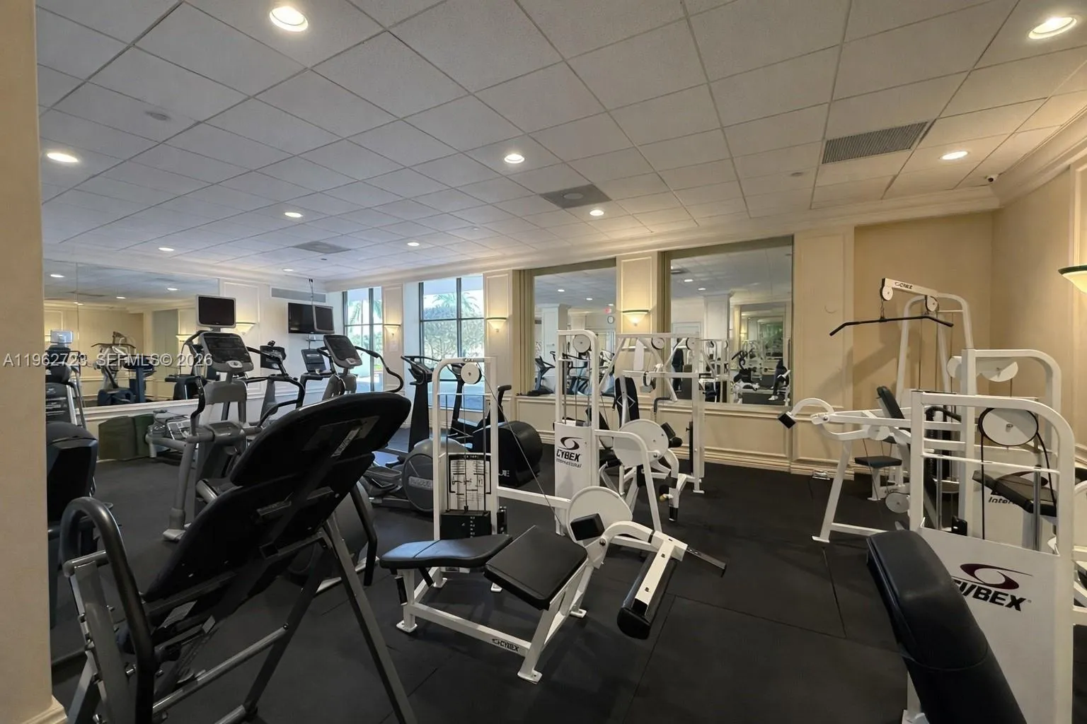 5700 Collins Ave Cu-1, Miami Beach, Florida 33140, Miami Beach, Florida 33140, ,Commercial Sale,For Sale,5700 Collins Ave Cu-1, Miami Beach, Florida 33140,A11962723