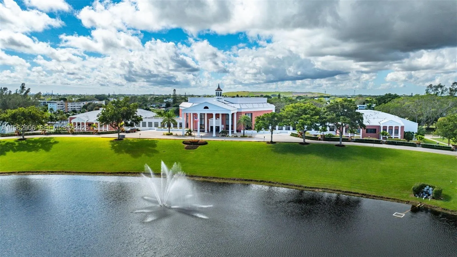 213 N Oakridge N 213, Deerfield Beach, Florida 334, Deerfield Beach, Florida 33442, 1 Bedroom Bedrooms, ,1 BathroomBathrooms,Residential,For Sale,213 N Oakridge N 213, Deerfield Beach, Florida 334,A11962906