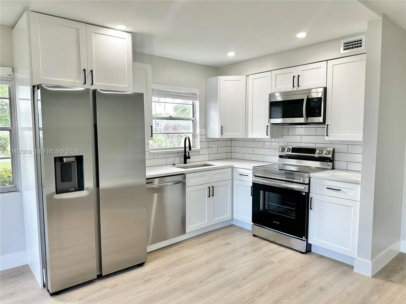 213 N Oakridge N 213, Deerfield Beach, Florida 334, Deerfield Beach, Florida 33442, 1 Bedroom Bedrooms, ,1 BathroomBathrooms,Residential,For Sale,213 N Oakridge N 213, Deerfield Beach, Florida 334,A11962906