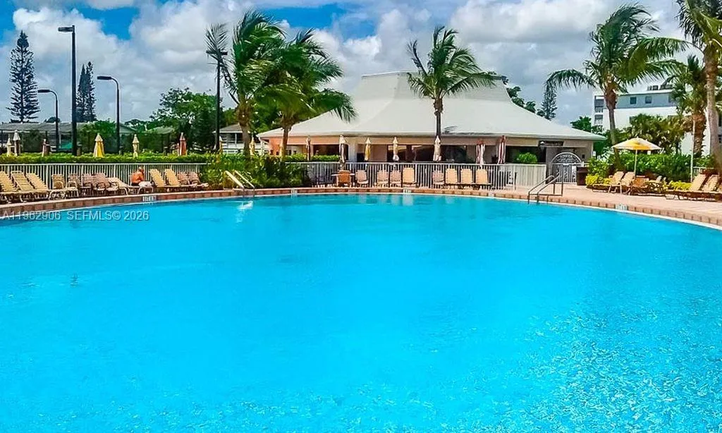 213 N Oakridge N 213, Deerfield Beach, Florida 334, Deerfield Beach, Florida 33442, 1 Bedroom Bedrooms, ,1 BathroomBathrooms,Residential,For Sale,213 N Oakridge N 213, Deerfield Beach, Florida 334,A11962906